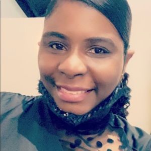 Meet your Posher, Ronica